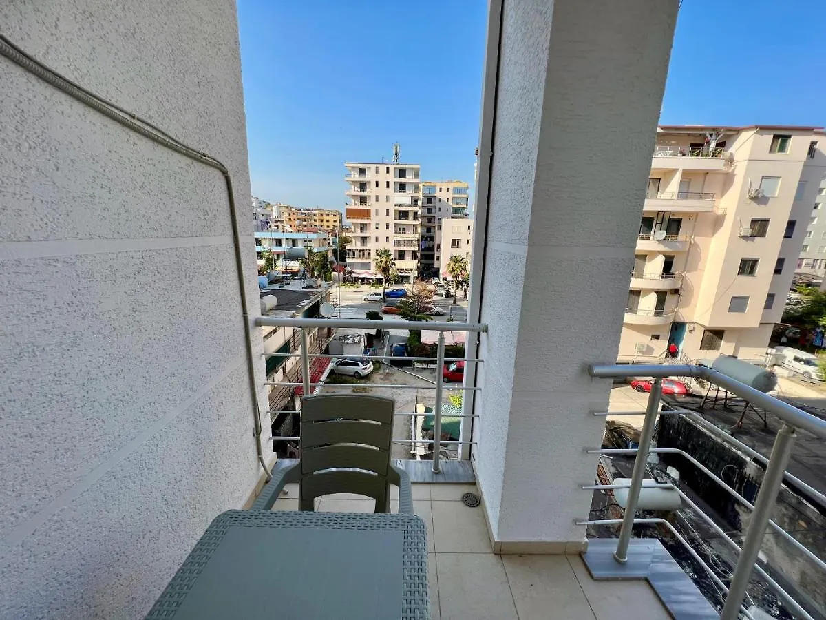 Bianca Beach Apartment دراس