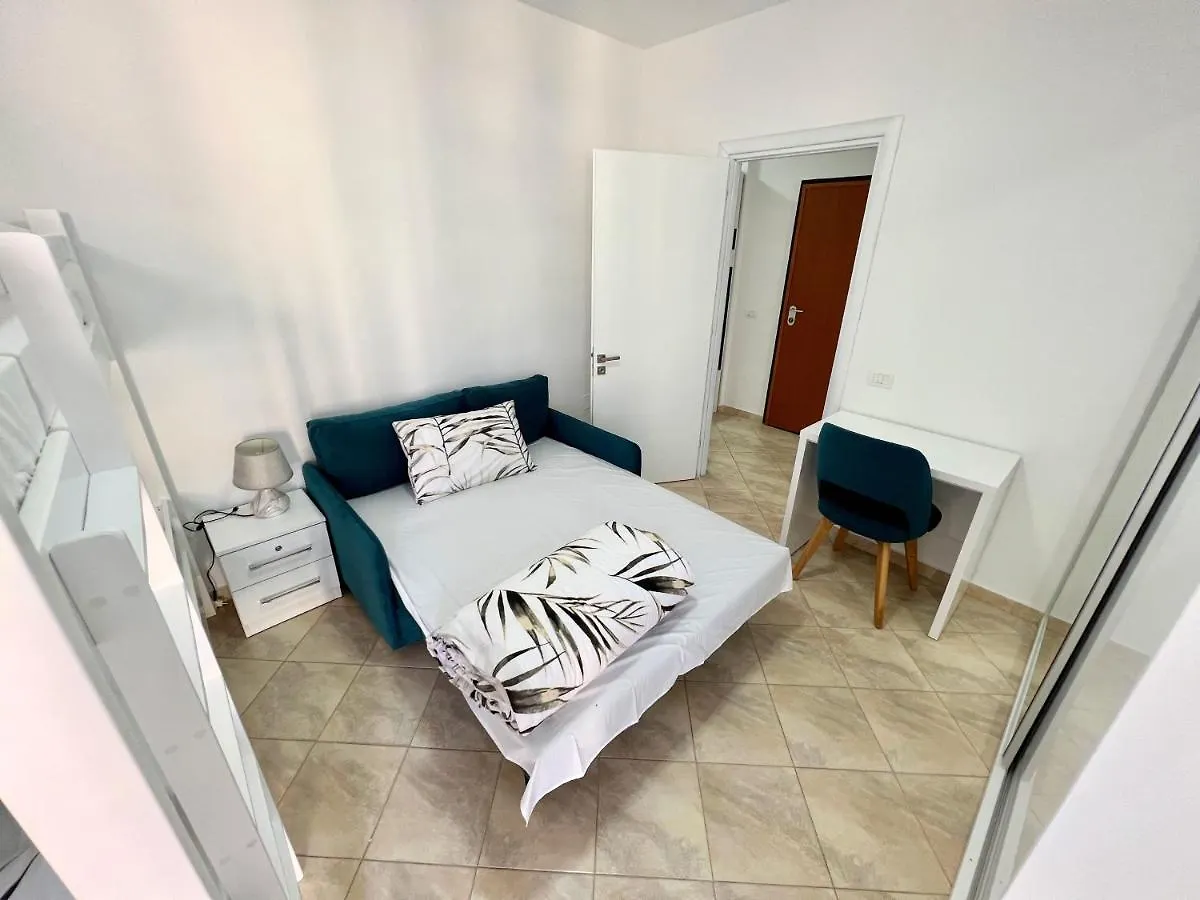 Bianca Beach Apartment دراس